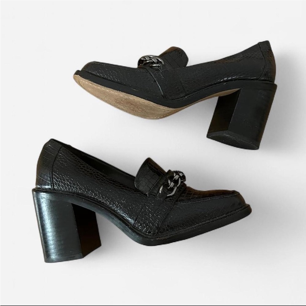 Vince Camuto Leather Loafer